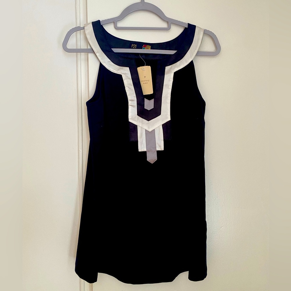 Black sleeveless blouse - Women’s Large
